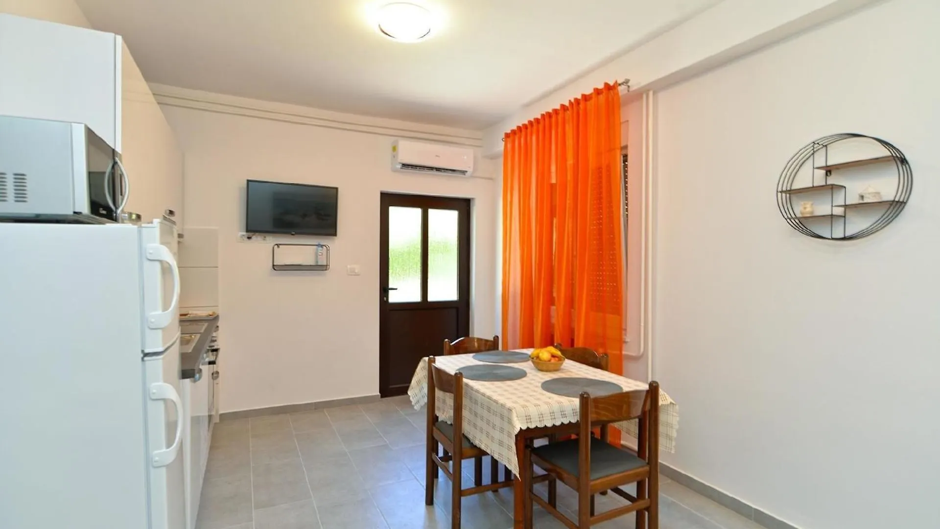 Ferienwohnung Fuer 4 Personen Ca 35 Qm In Fazana, Istrien Istrische Riviera Fazana